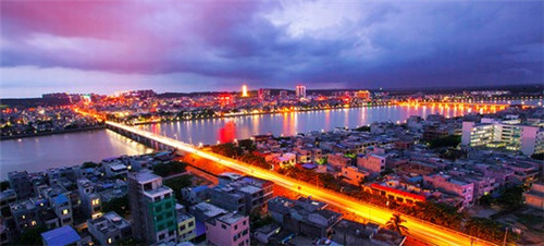 旅游沙漠哪里好玩（沙漠旅游去哪）